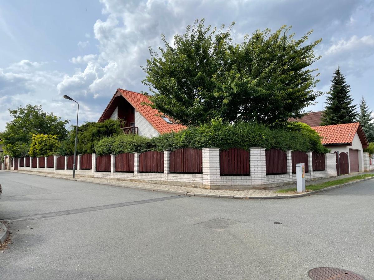 Vila Berlin Прага Экстерьер фото